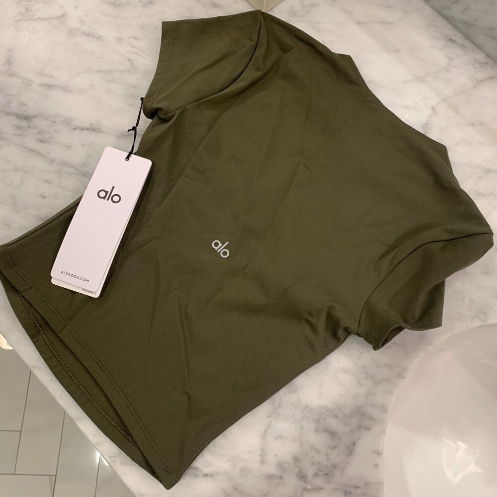 ALO Yoga Forest Green Short Sleeve Tee NWT